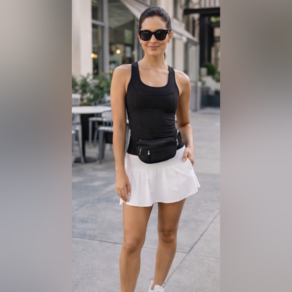 Lululemon tank size 4